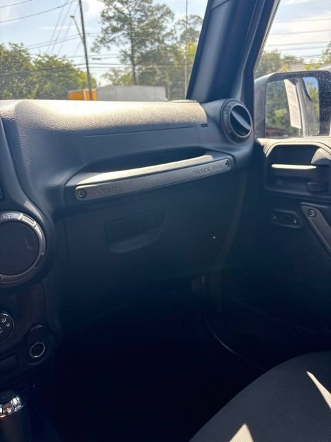 Used 2017 Jeep Wrangler Sport w/ Quick Order Package 24S AWD/4WD image 26