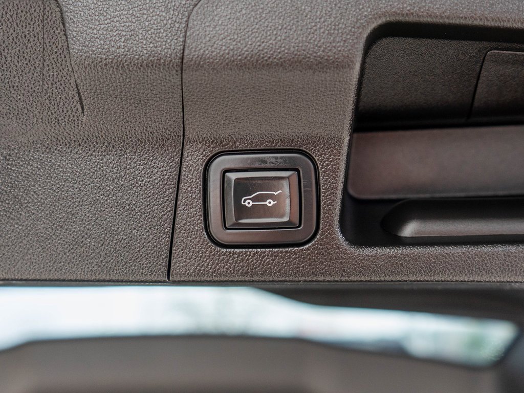 Used 2021 GMC Acadia AT4 w/ Technology Package image 37