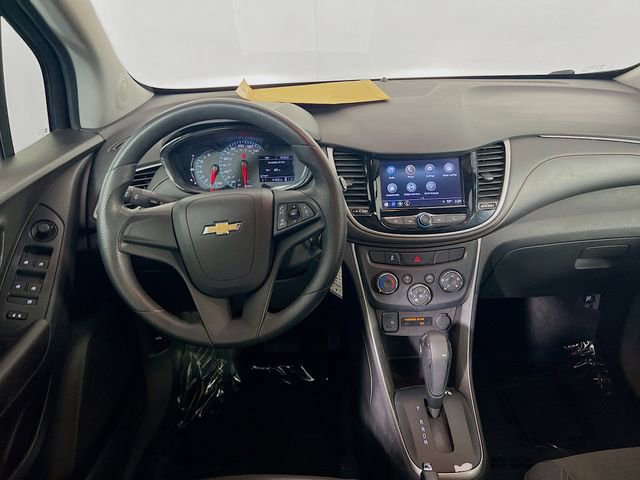 Used 2018 Chevrolet Trax LS FWD image 19