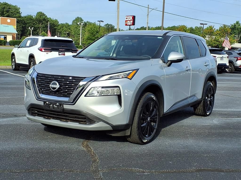 Used 2022 Nissan Rogue SV