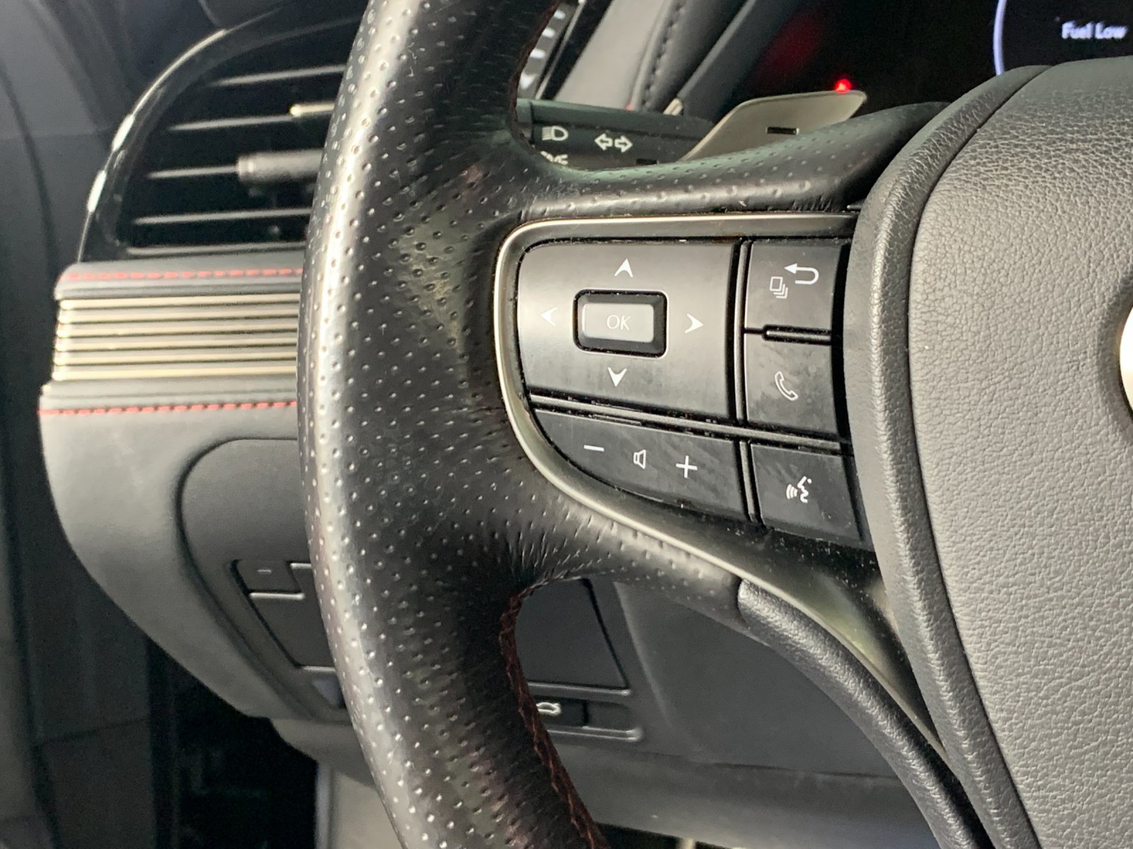 Used 2021 Lexus LS 500 F Sport w/ Accessory Package (Z2) RWD image 18