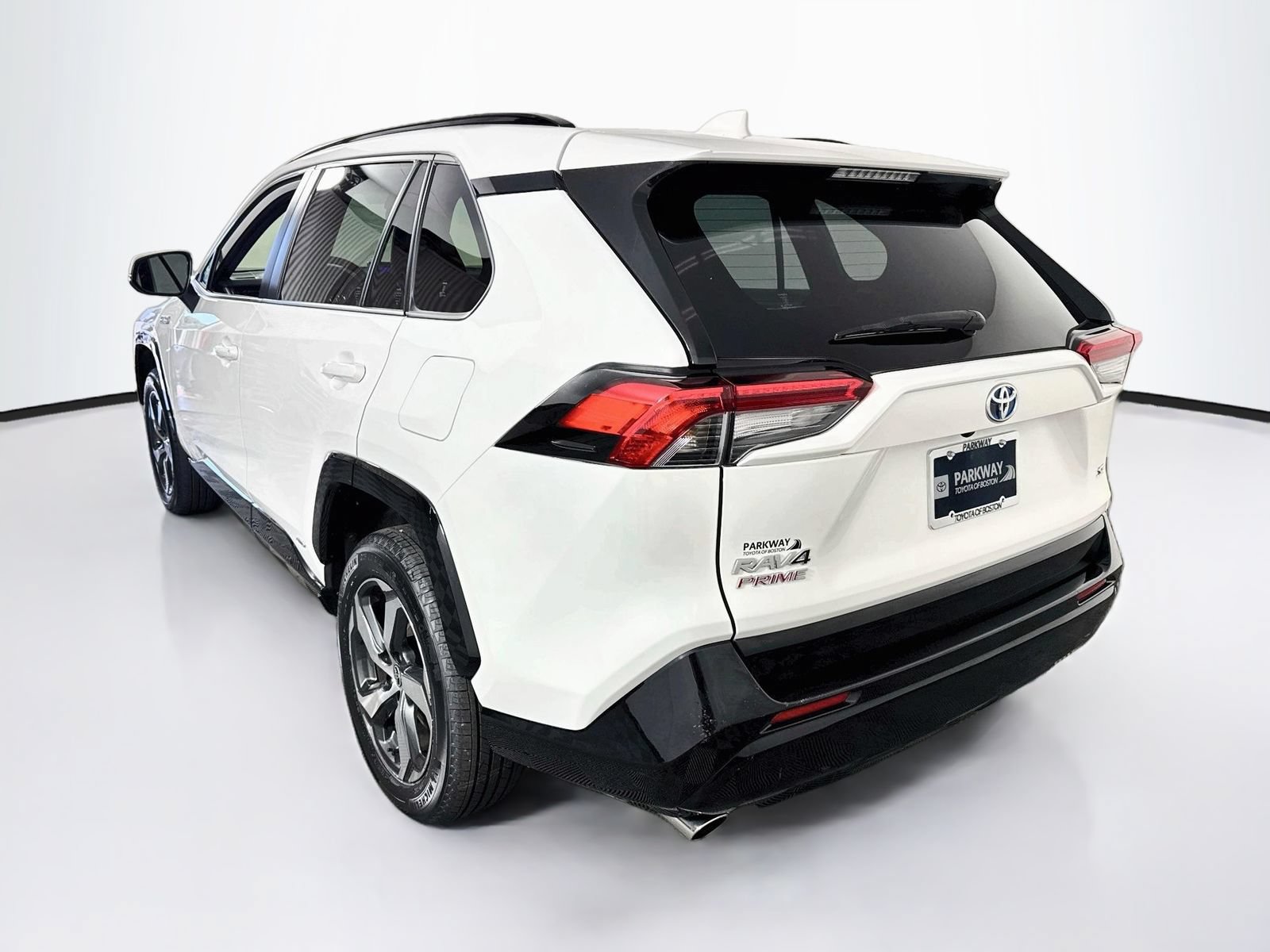 Certified 2023 Toyota RAV4 SE w/ Weather & Moonroof Package AWD/4WD image 5