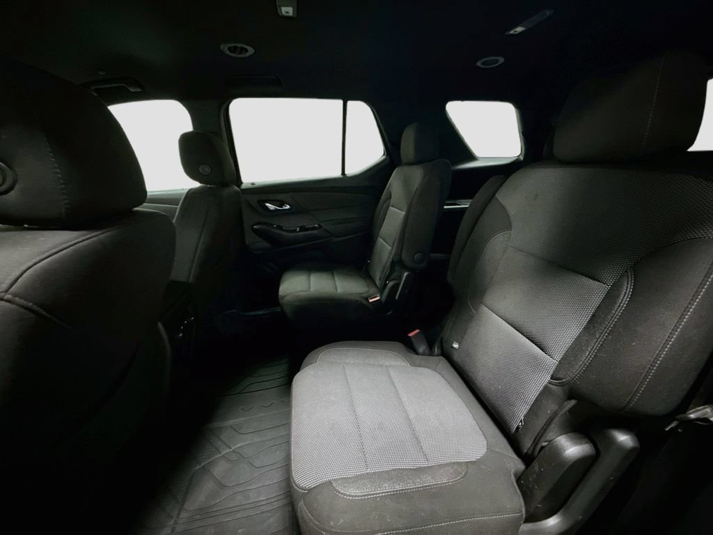 Used 2023 Chevrolet Traverse LT FWD image 24