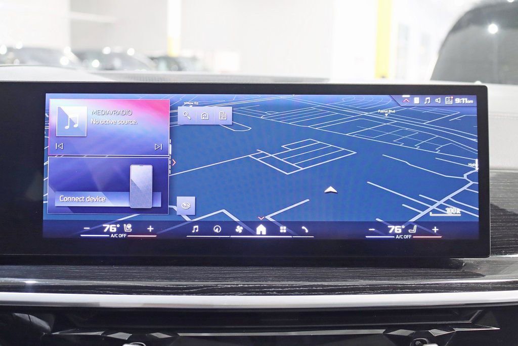 Used 2024 BMW X5 M60i image 19