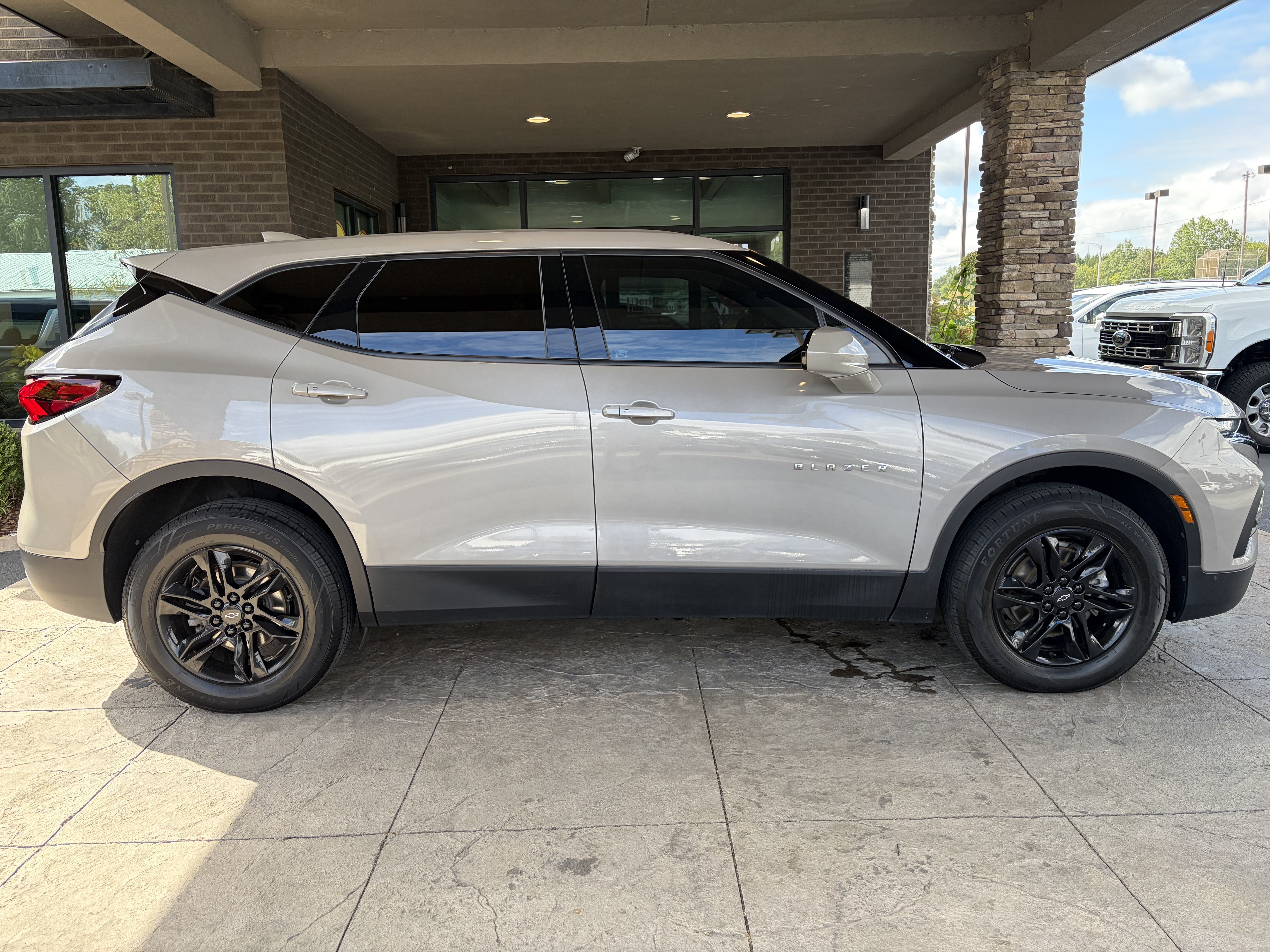 Used 2021 Chevrolet Blazer LT FWD image 5