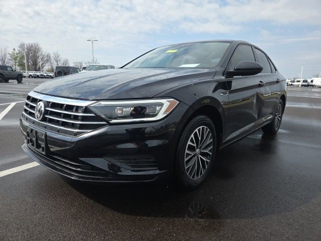 Used 2019 Volkswagen Jetta SEL image 2