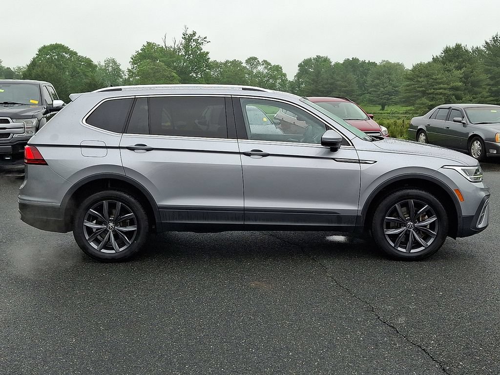 Used 2022 Volkswagen Tiguan SE AWD/4WD image 7