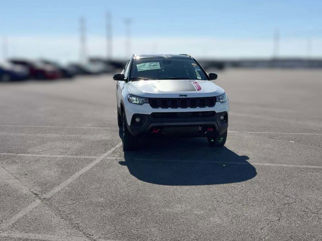 New 2026 Jeep Compass Trailhawk image 17