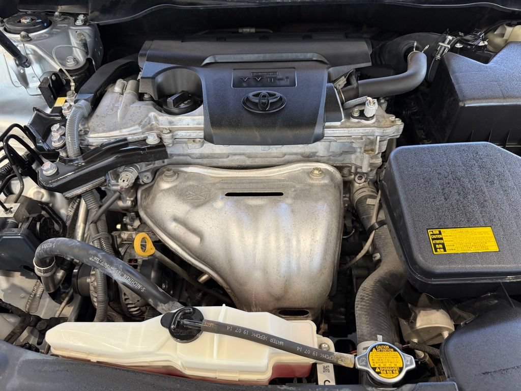 Used 2015 Toyota Camry SE FWD image 33
