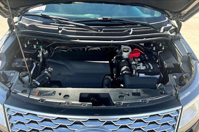 Used 2019 Ford Explorer Platinum AWD/4WD image 31
