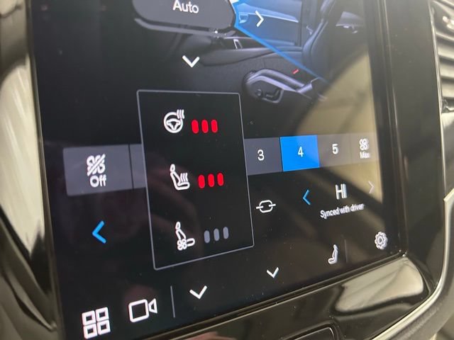 Certified 2025 Volvo XC90 B5 Ultra AWD/4WD image 20