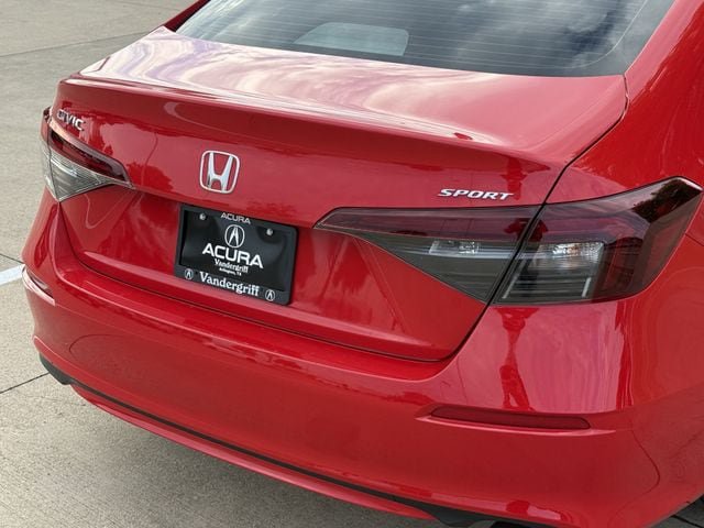 Used 2025 Honda Civic Sport image 6