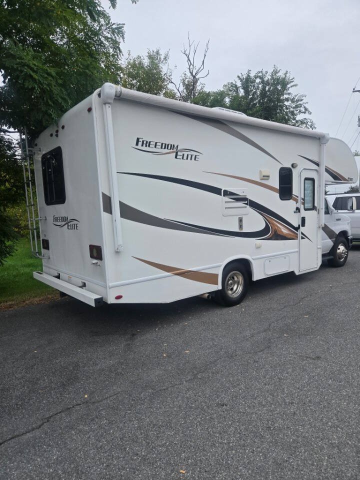 Used 2017 Ford E-350 and Econoline 350 Super Duty w/ Motorhome Prep Package RWD image 2