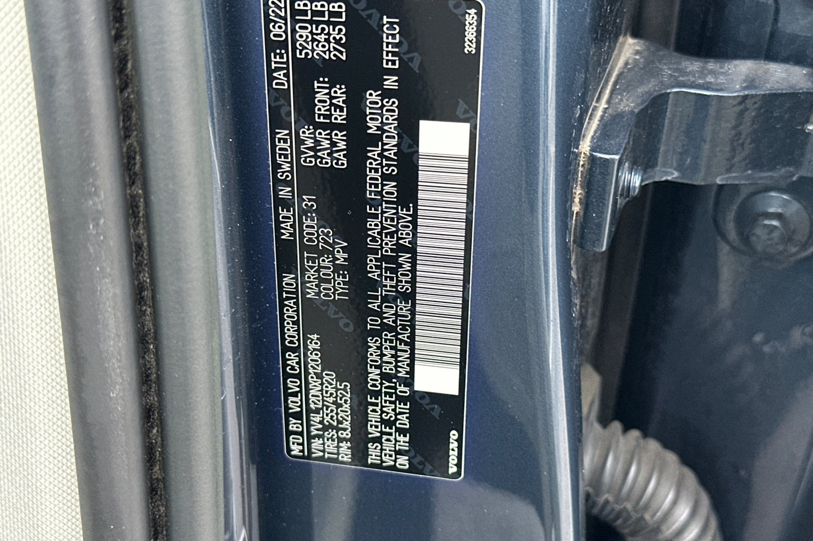 Certified 2023 Volvo XC60 B5 Plus w/ Protection Package Premier FWD image 36