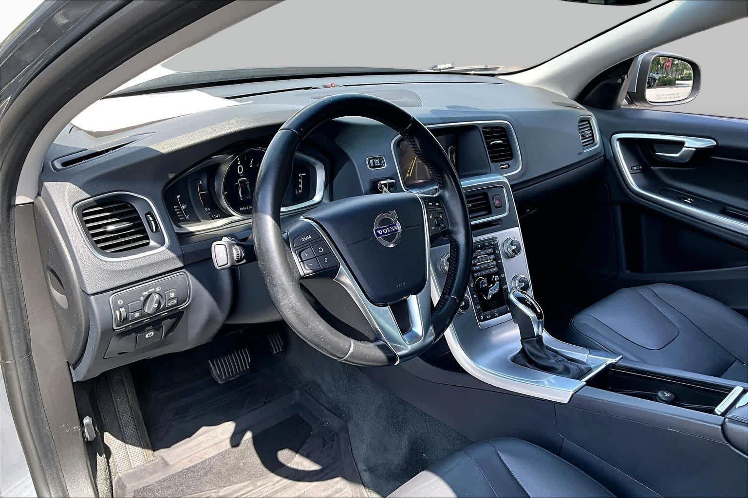 Used 2017 Volvo S60 T5 Inscription FWD image 18