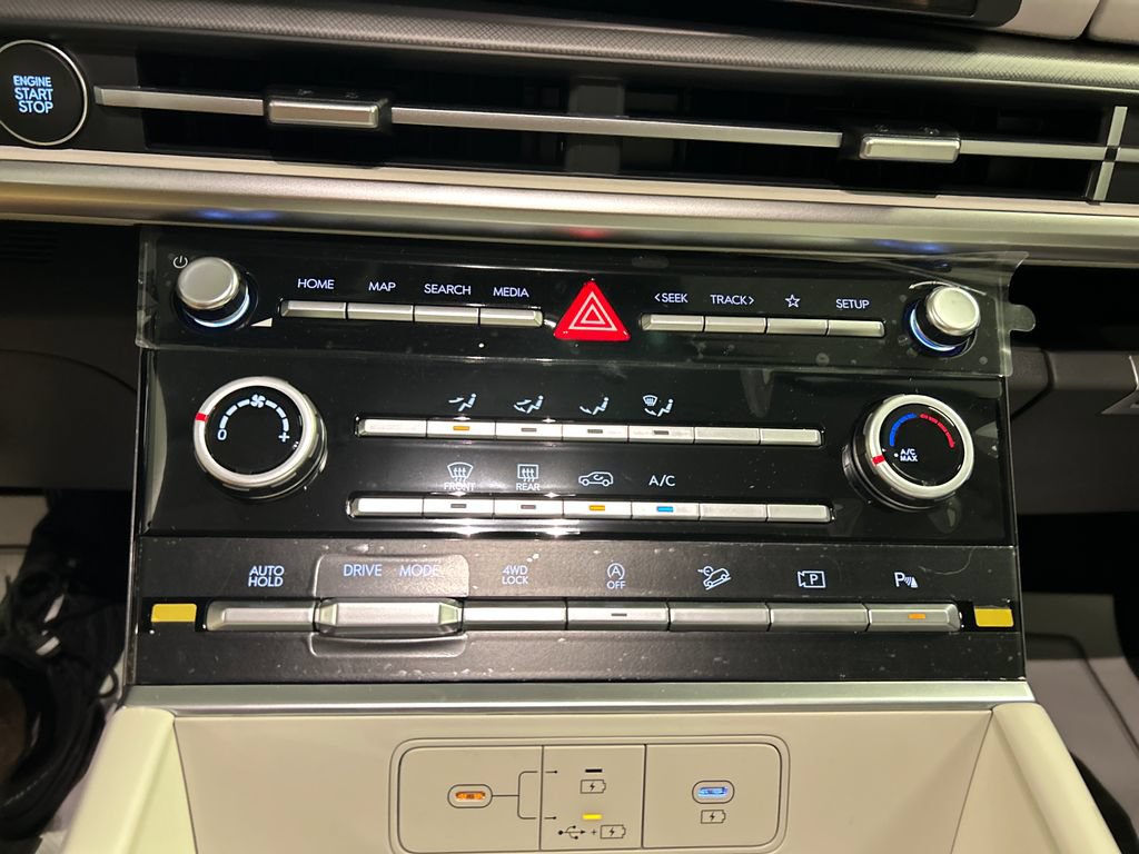 New 2027 Hyundai Santa Fe SE AWD/4WD image 17