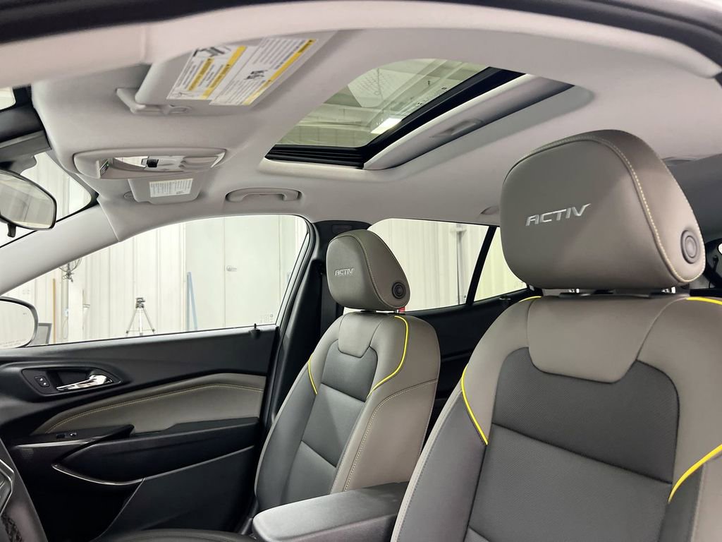 New 2026 Chevrolet Trax ACTIV w/ Sunroof Package FWD image 19