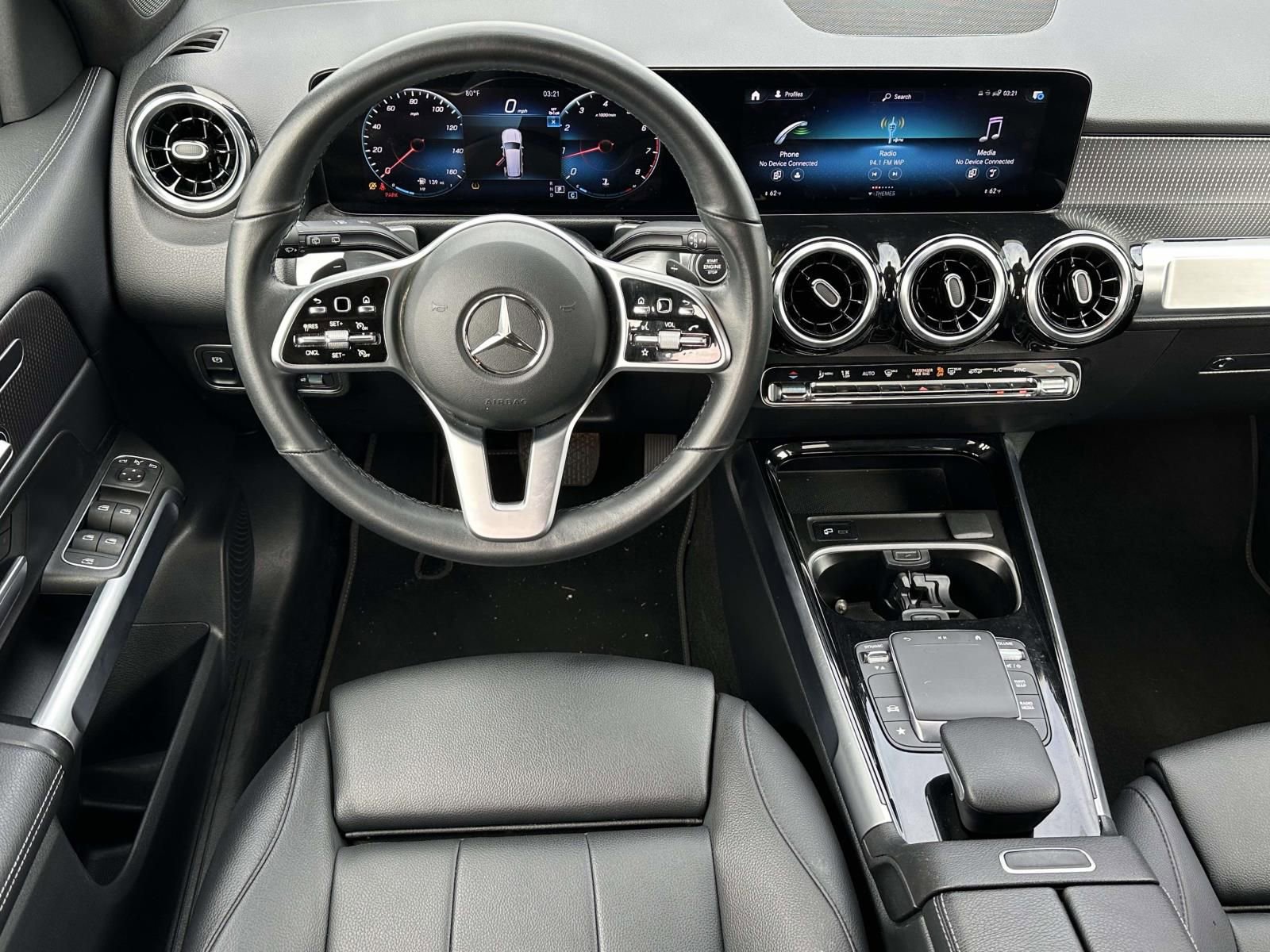 Used 2023 Mercedes-Benz GLB 250 4MATIC image 11