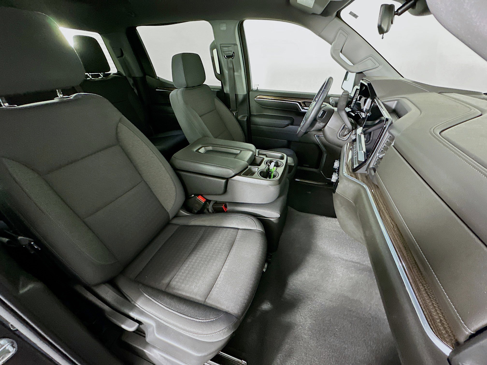 Used 2022 Chevrolet Silverado 1500 LT image 30