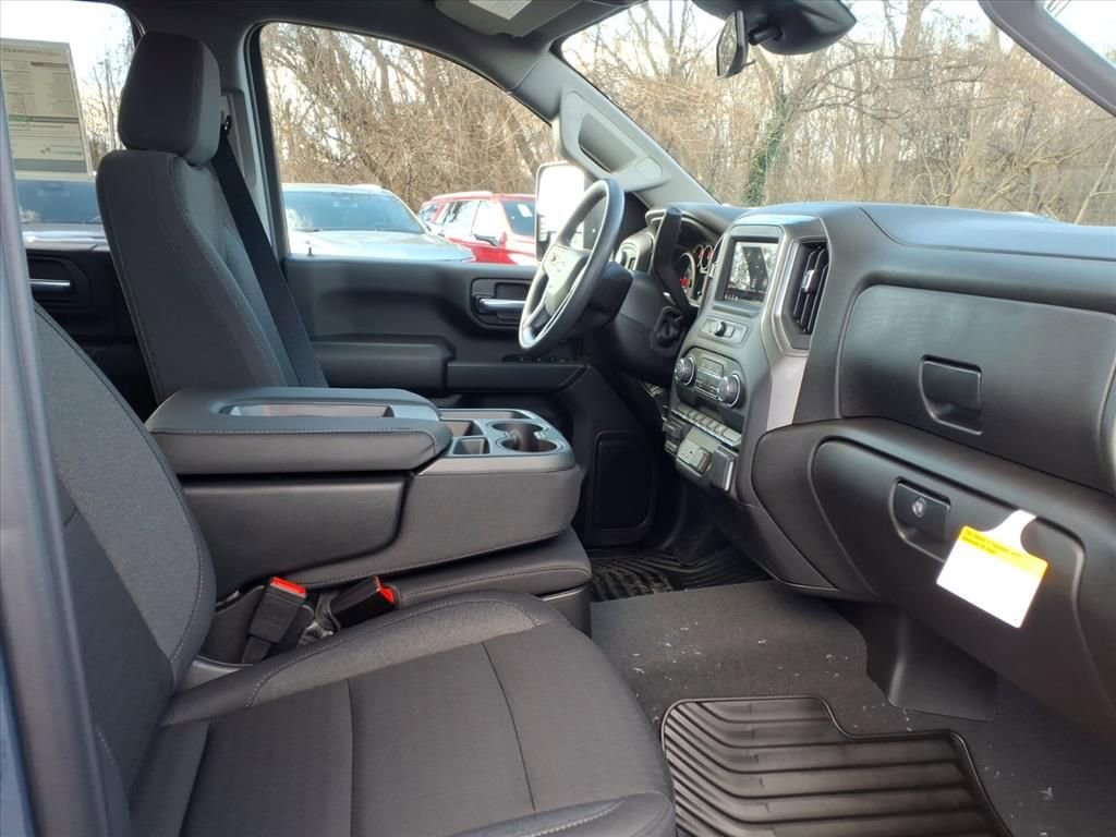 New 2026 Chevrolet Silverado 2500 Custom w/ Custom Convenience Package image 18