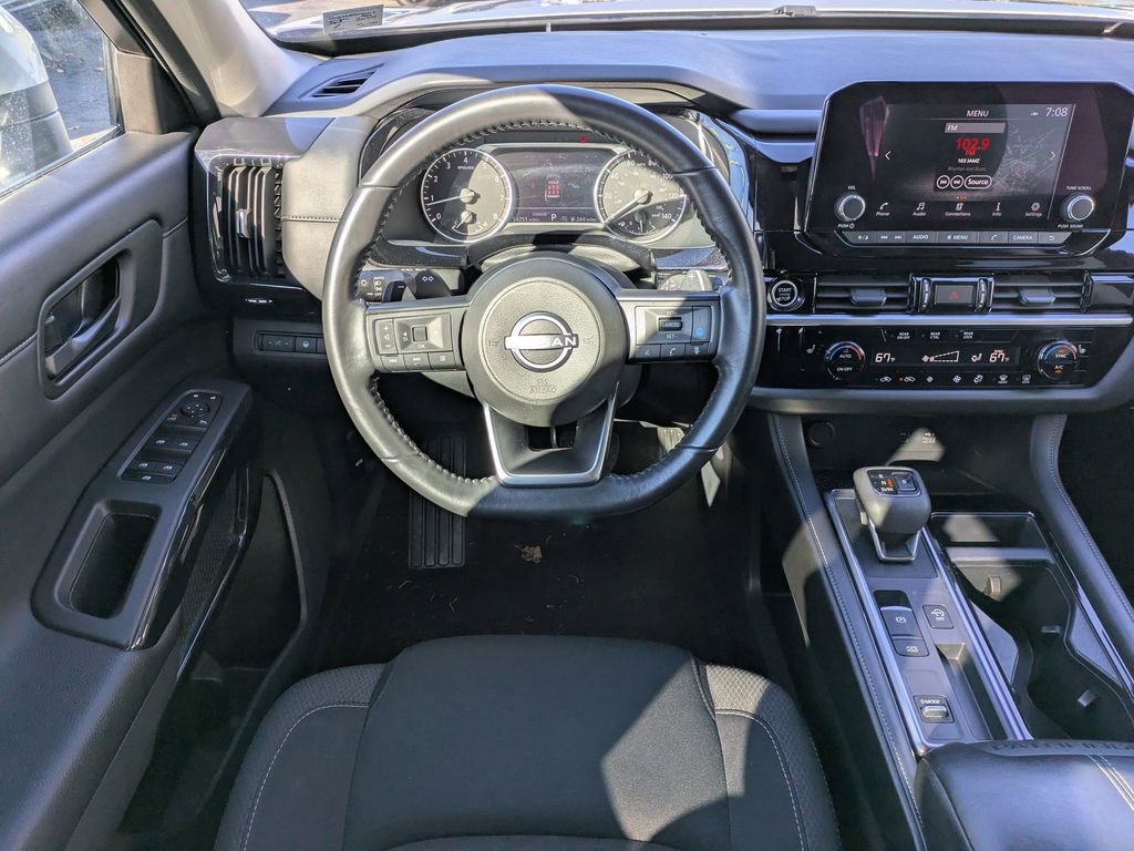 Certified 2024 Nissan Pathfinder SV image 17