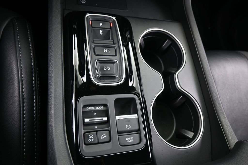 Used 2024 Honda Pilot Touring image 32