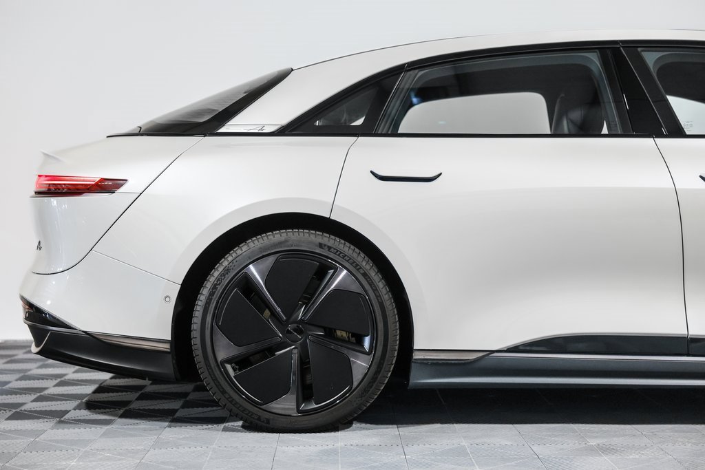 Used 2024 Lucid Air Pure image 2
