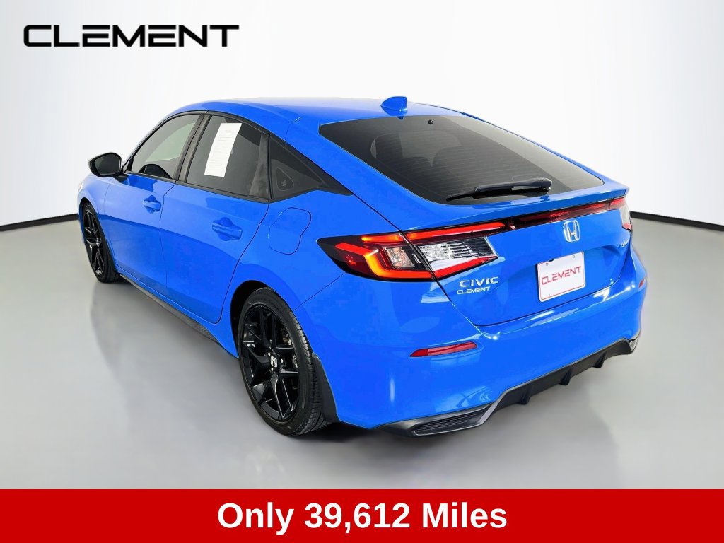 Used 2023 Honda Civic Sport image 8