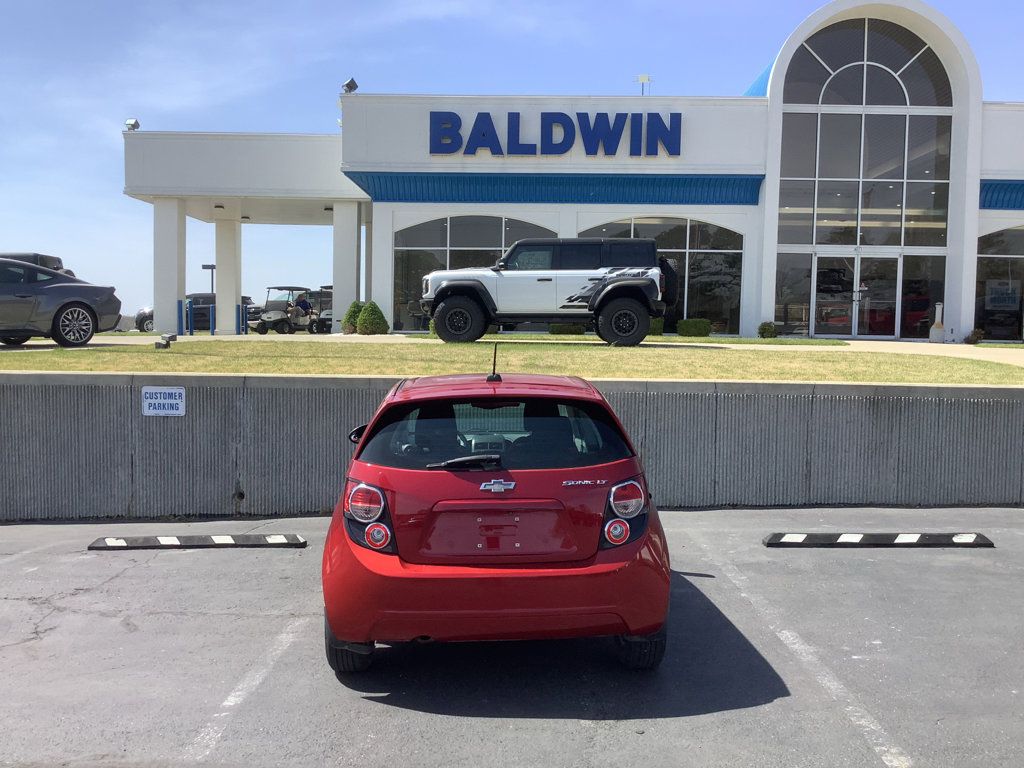 Used 2015 Chevrolet Sonic LT image 6