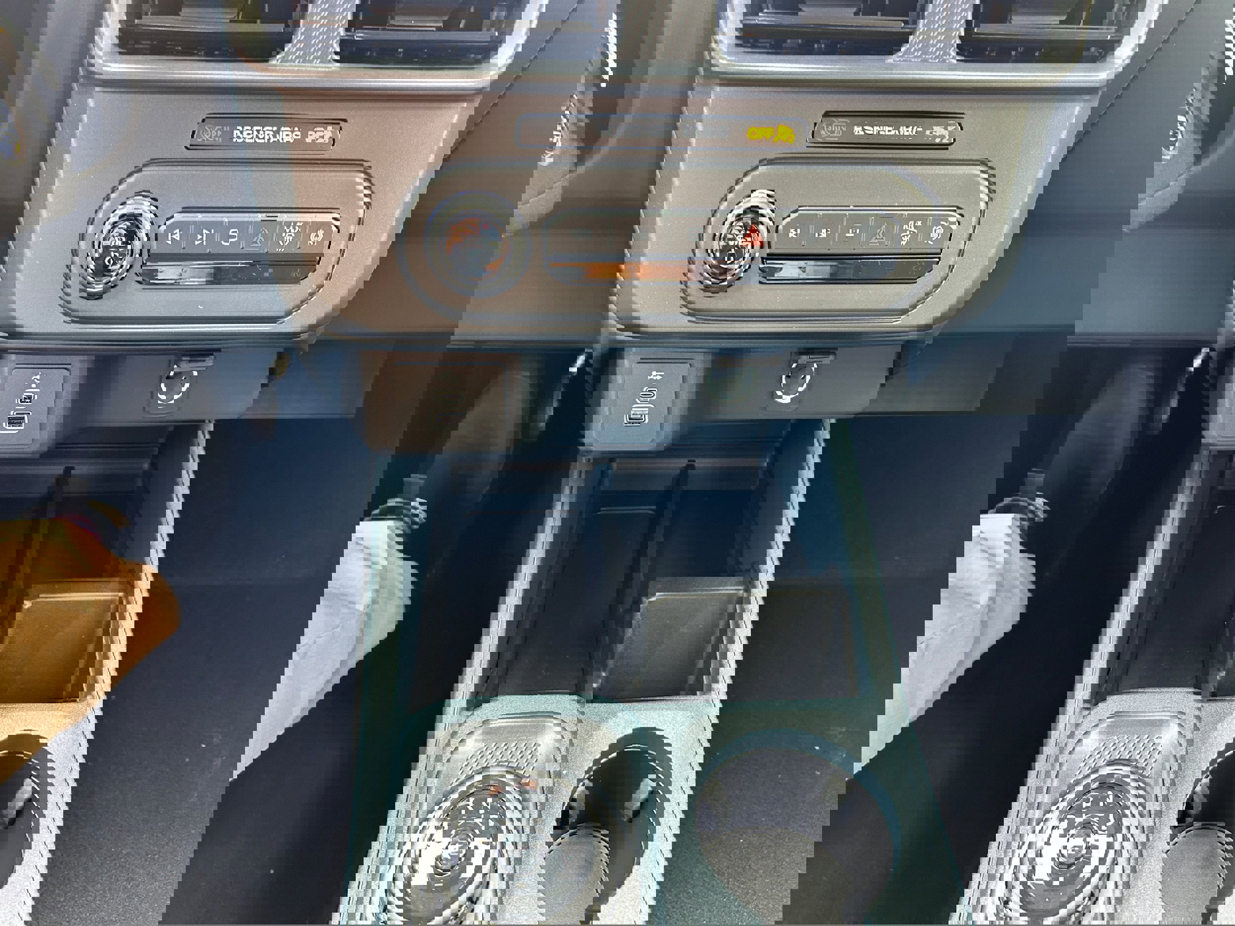 New 2025 Ford Maverick XL image 41