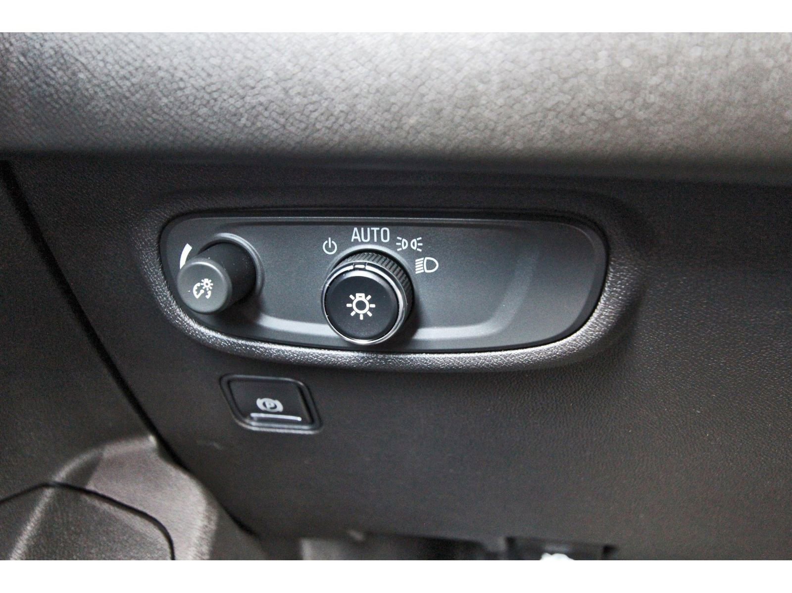 Used 2022 GMC Terrain SLE w/ Driver Convenience Package image 20