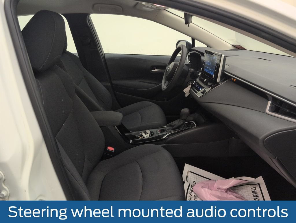 Used 2020 Toyota Corolla LE FWD image 15