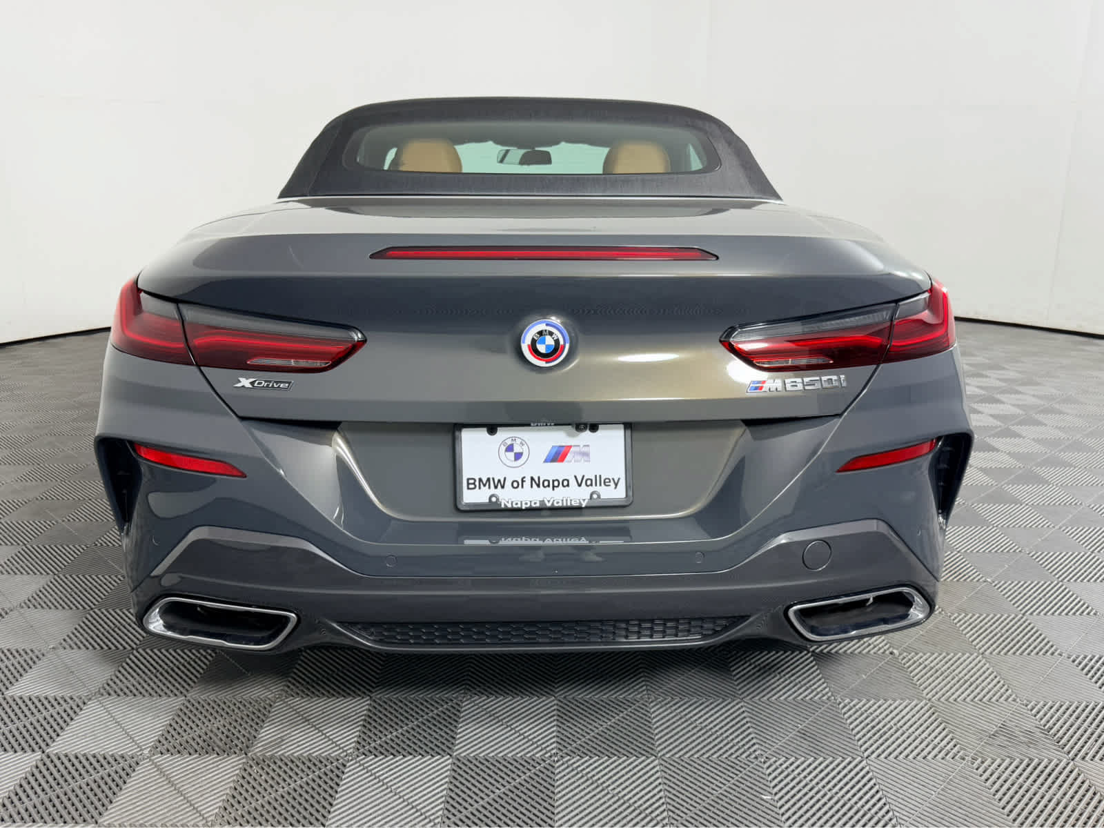 Used 2023 BMW M850i xDrive Convertible AWD/4WD image 4
