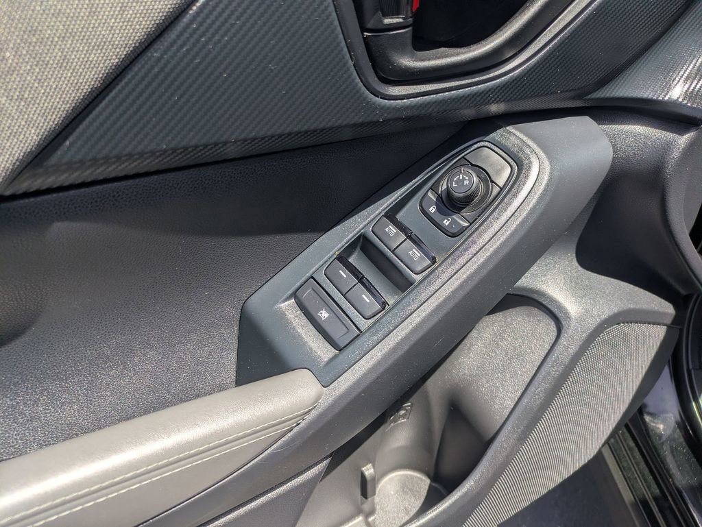 Used 2025 Subaru Crosstrek 2.0i Premium AWD/4WD image 13