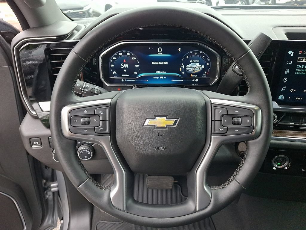Used 2024 Chevrolet Silverado 1500 LT AWD/4WD image 20