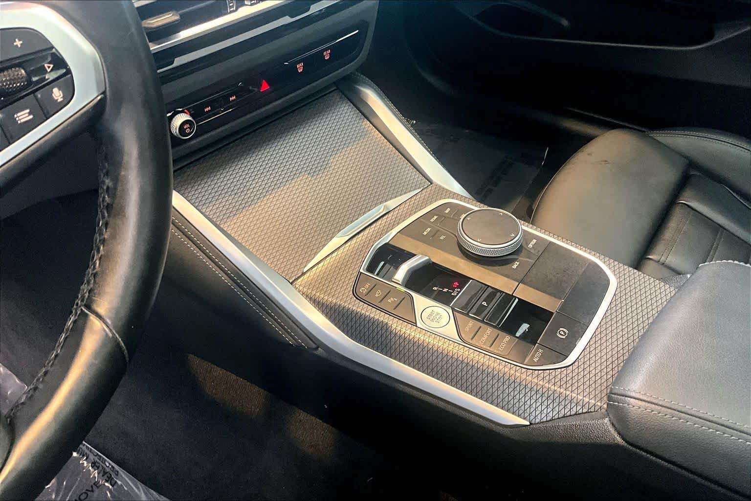 Used 2024 BMW M440i Coupe w/ Premium Package RWD image 17