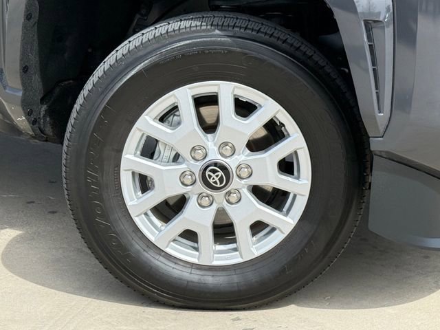 Used 2025 Toyota Tacoma SR5 image 2