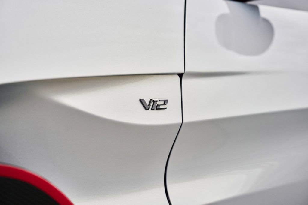 Used 2023 Aston Martin V12 Vantage image 9