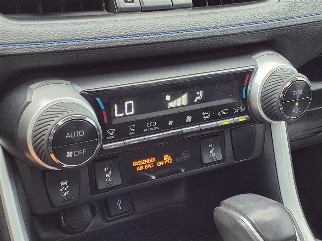 Used 2020 Toyota RAV4 XSE image 8