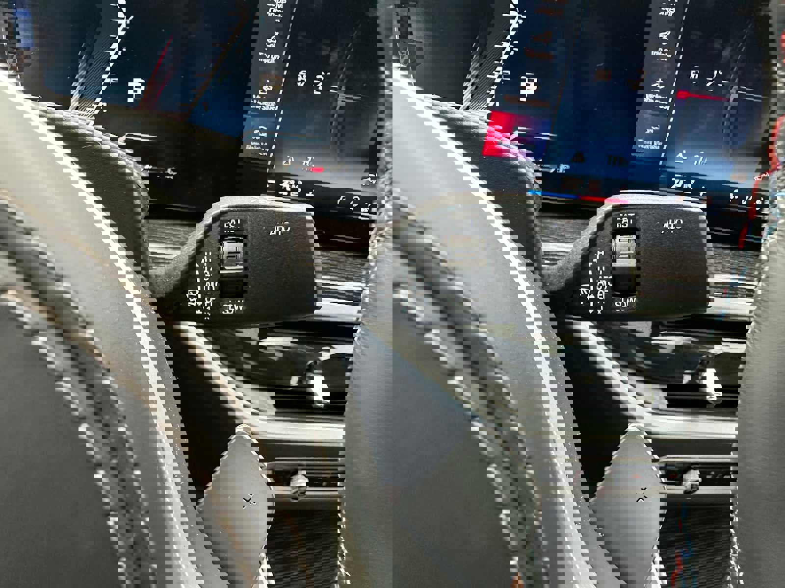 Used 2025 BMW X6 M60i image 41