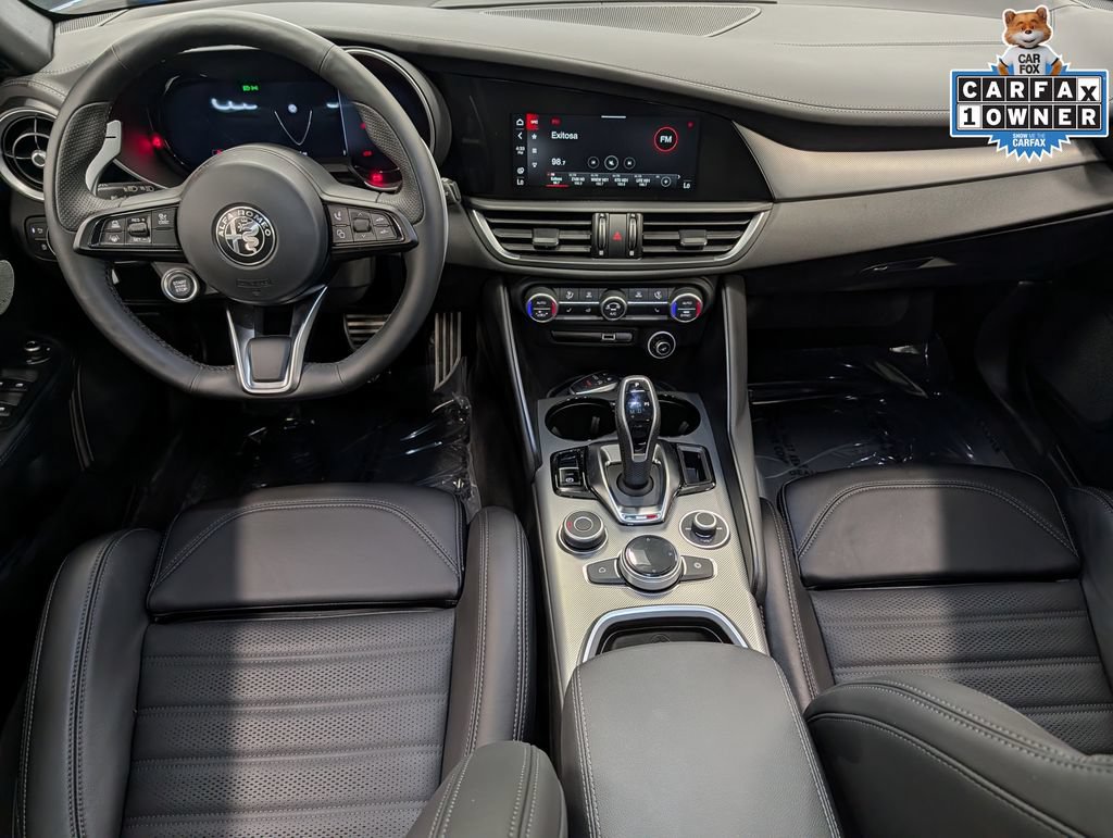 Used 2026 Alfa Romeo Giulia AWD image 24