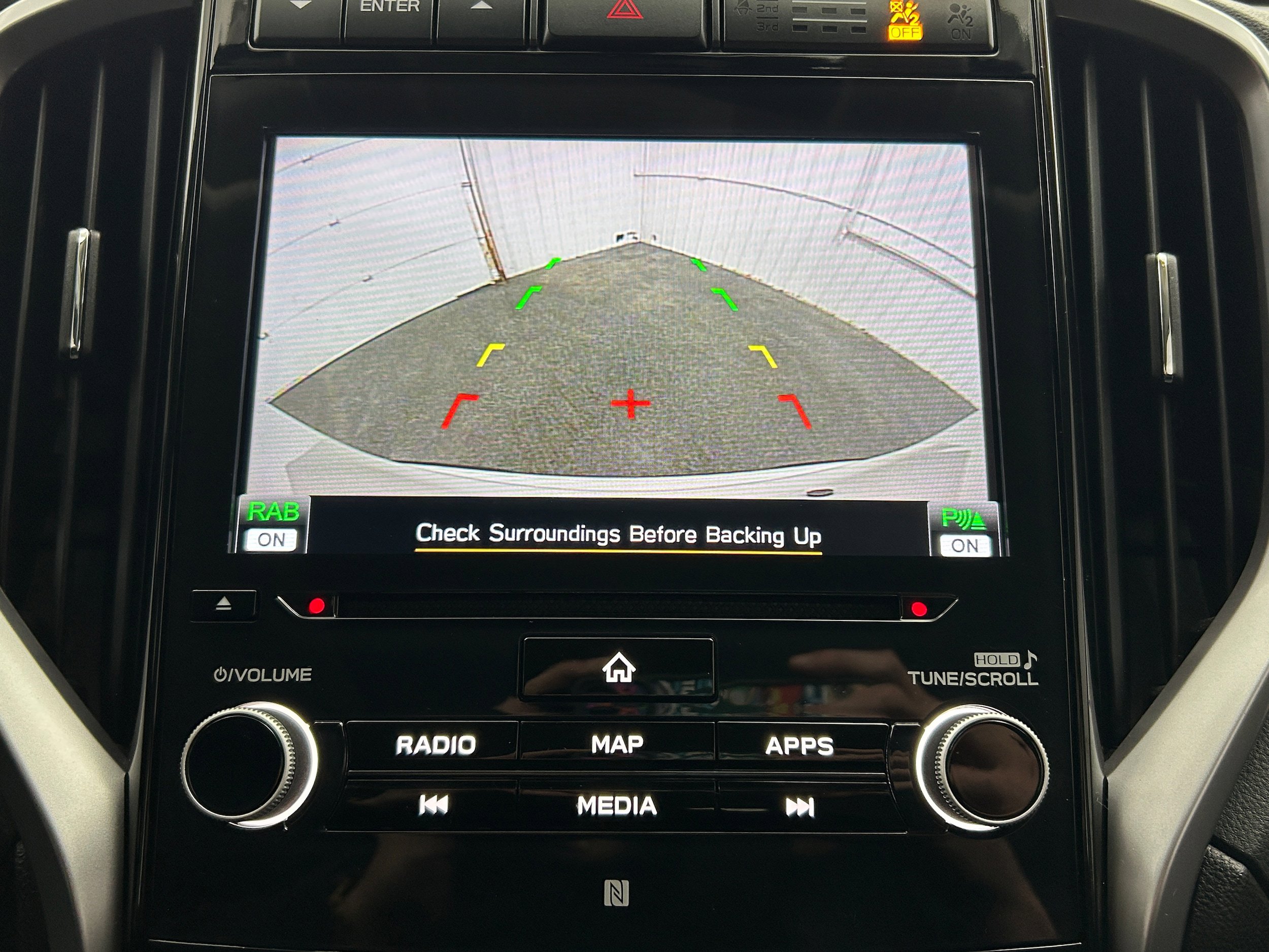 Used 2022 Subaru Ascent Limited w/ Technology Package AWD/4WD image 9