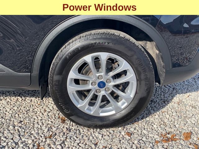 Used 2022 Ford Escape SE w/ Cold Weather Package image 9