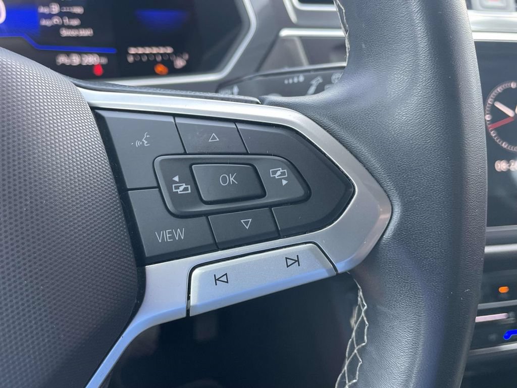 Certified 2023 Volkswagen Tiguan SE FWD image 27
