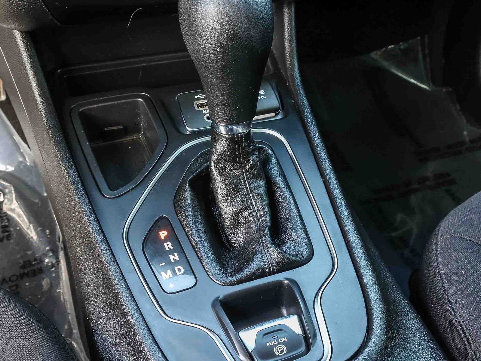 Used 2019 Jeep Cherokee Latitude w/ Popular Appearance Group image 23