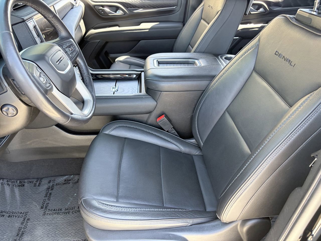Used 2022 GMC Yukon Denali AWD/4WD image 19