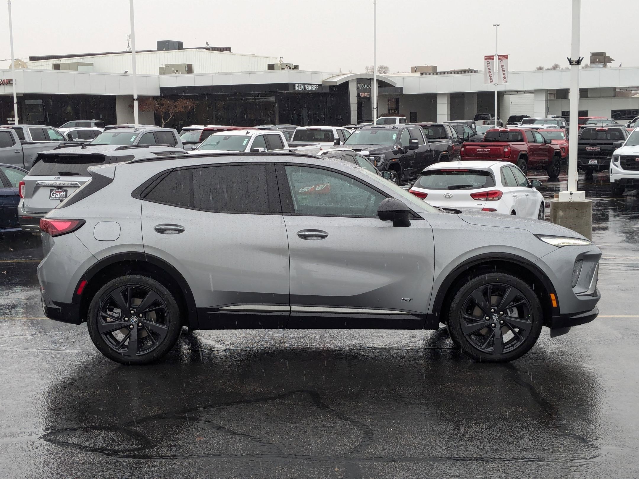 New 2025 Buick Envision Sport Touring image 2