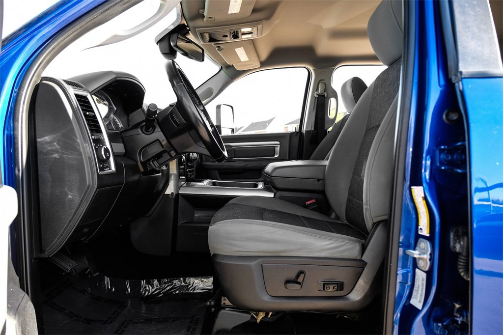 Used 2016 RAM 2500 Lone Star image 3