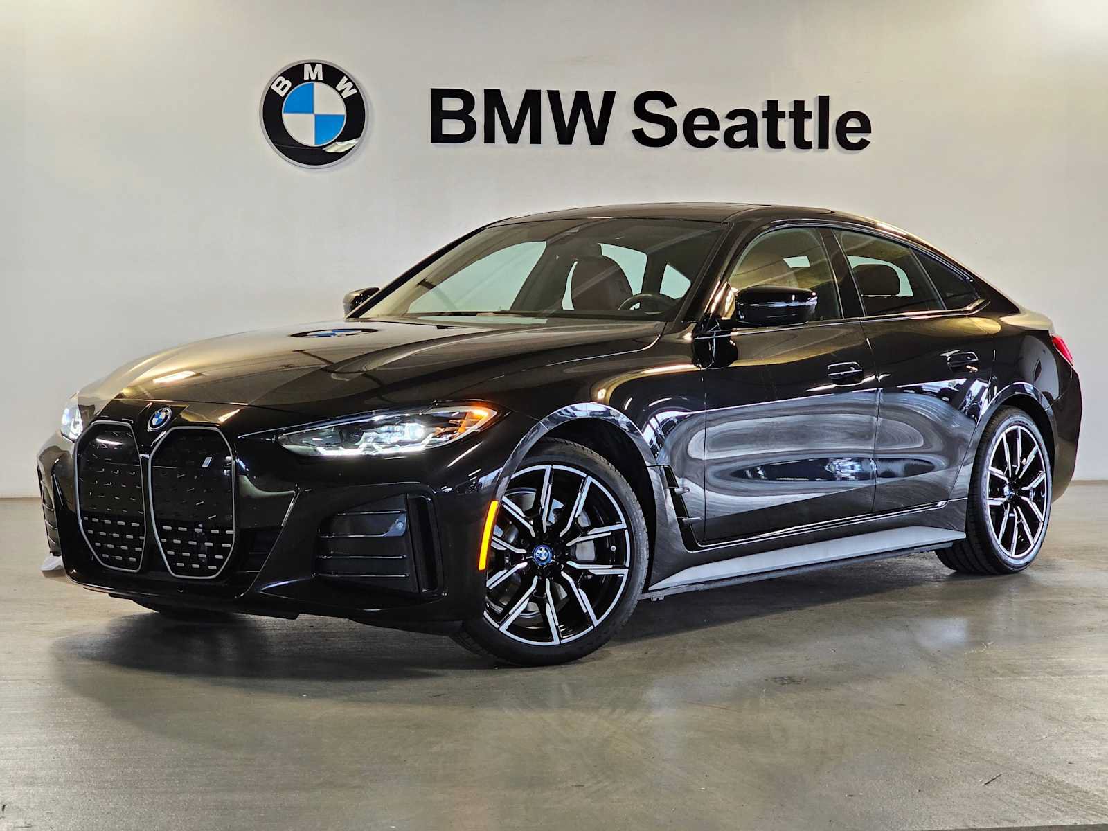 Certified 2024 BMW i4 eDrive35 w/ M Sport Package RWD image 1