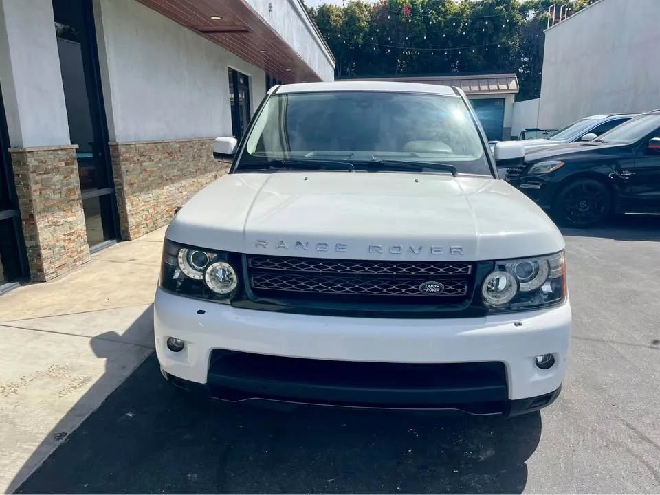 Used 2013 Land Rover Range Rover Sport HSE image 5